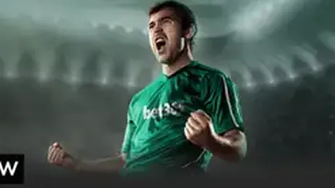 “西部陆海新通道铁路运力显著提升：6525列与1700列列车同步开行”